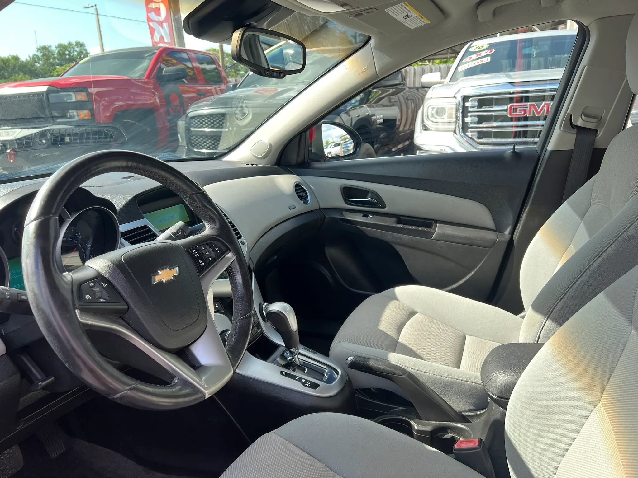 Used 2012 Chevrolet Cruze LT image 10