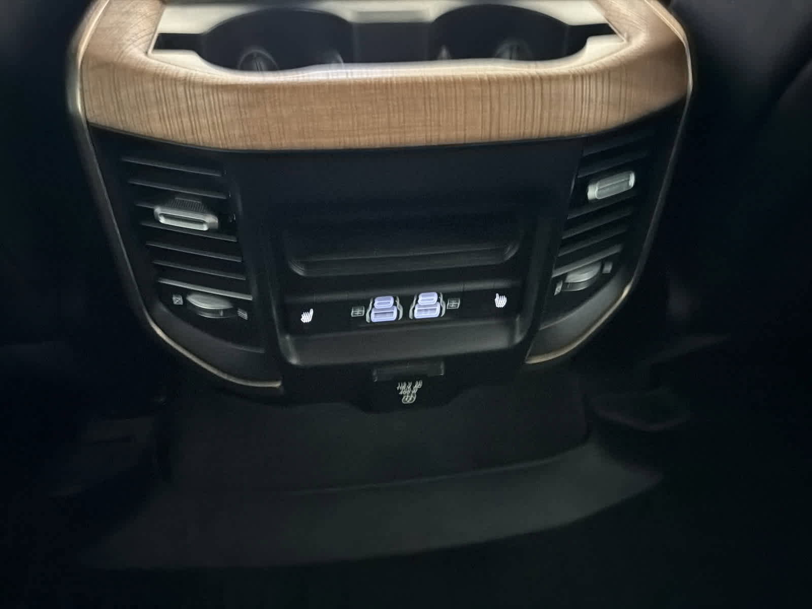 Used 2022 RAM 1500 Limited w/ Trailer Tow Group image 21