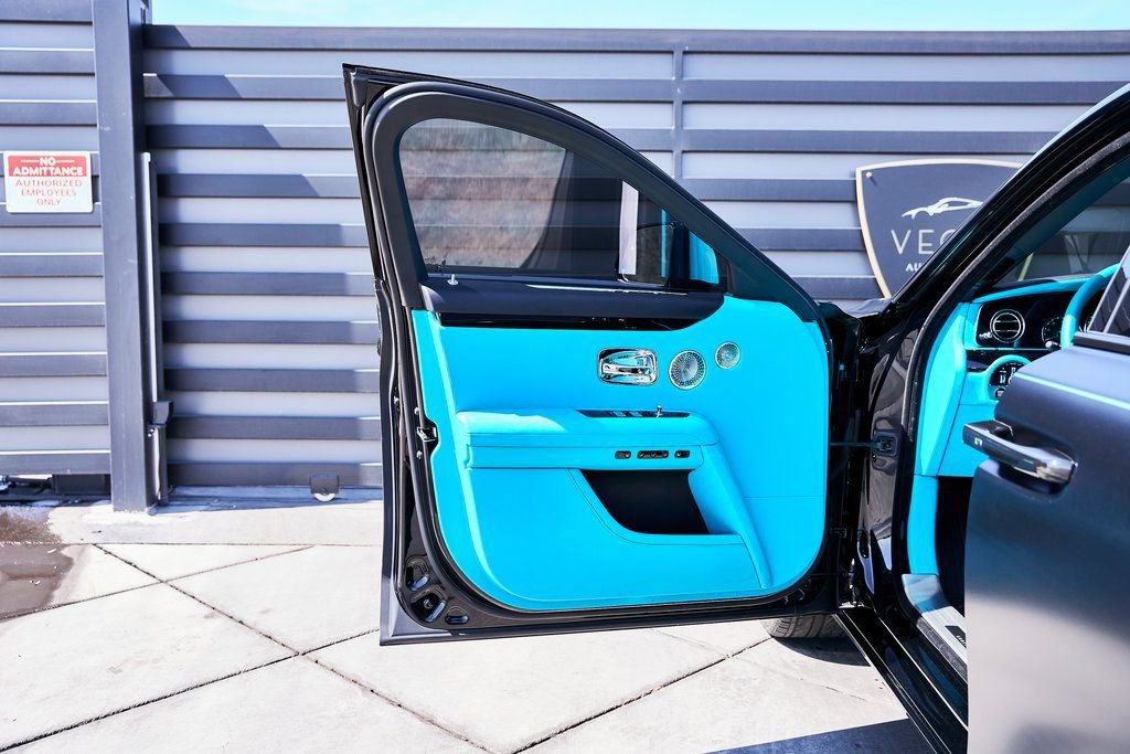 Used 2024 Rolls-Royce Ghost image 34