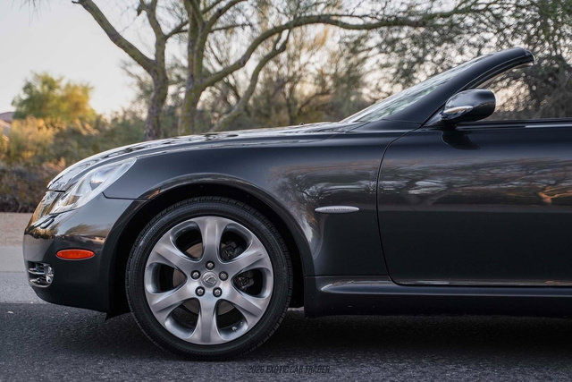 Used 2008 Lexus SC 430 Convertible RWD image 4