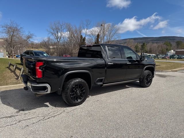 Used 2025 Chevrolet Silverado 2500 LTZ w/ LTZ Premium Package image 15