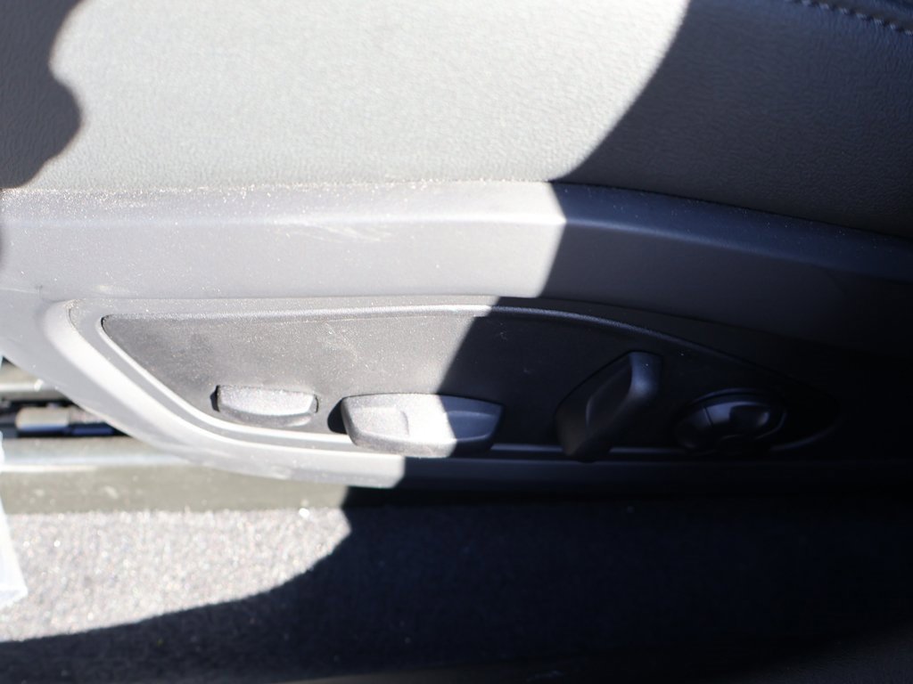 Used 2023 Audi e-tron GT Premium Plus image 32