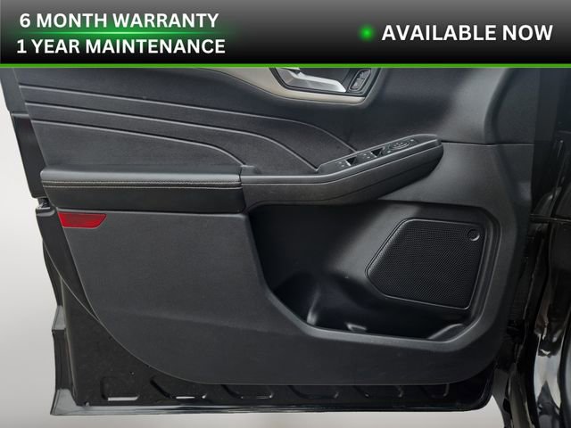 Used 2021 Ford Escape SE w/ SE Sport Appearance Package image 16