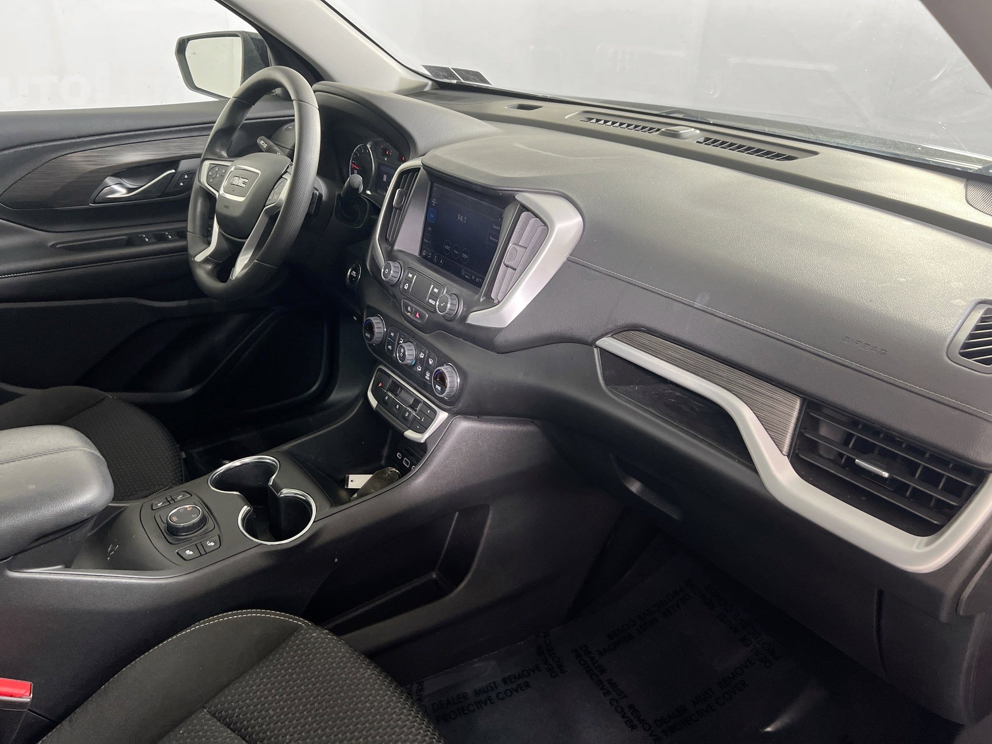 Used 2022 GMC Terrain SLE w/ Driver Convenience Package image 28