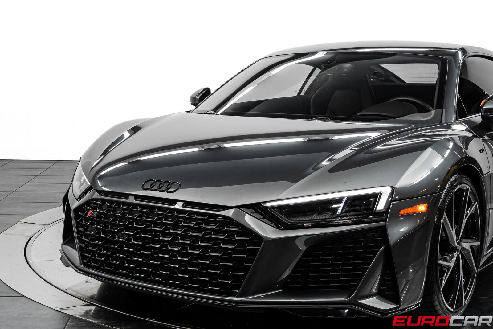 Used 2021 Audi R8 V10 w/ Premium Package RWD image 13
