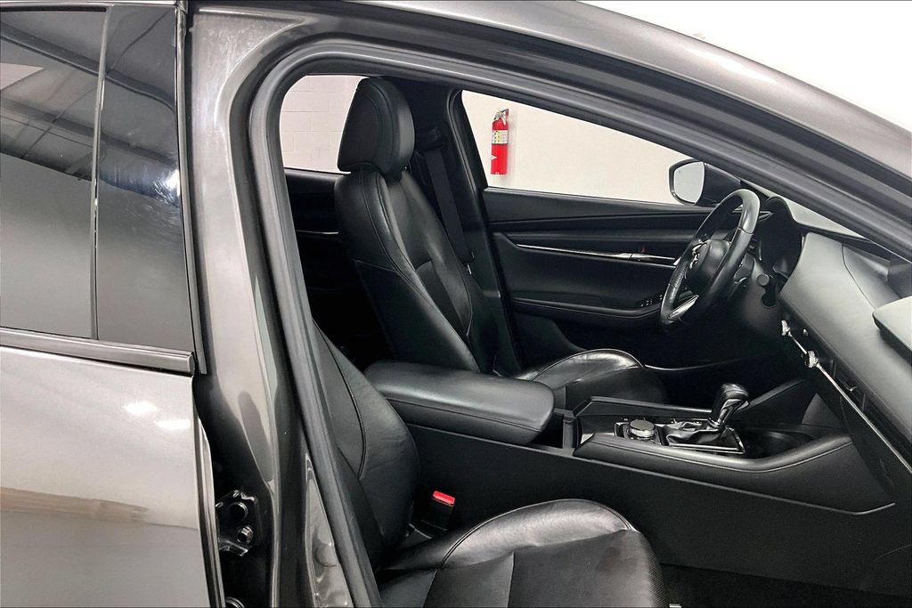 Used 2021 MAZDA MAZDA3 s FWD image 9