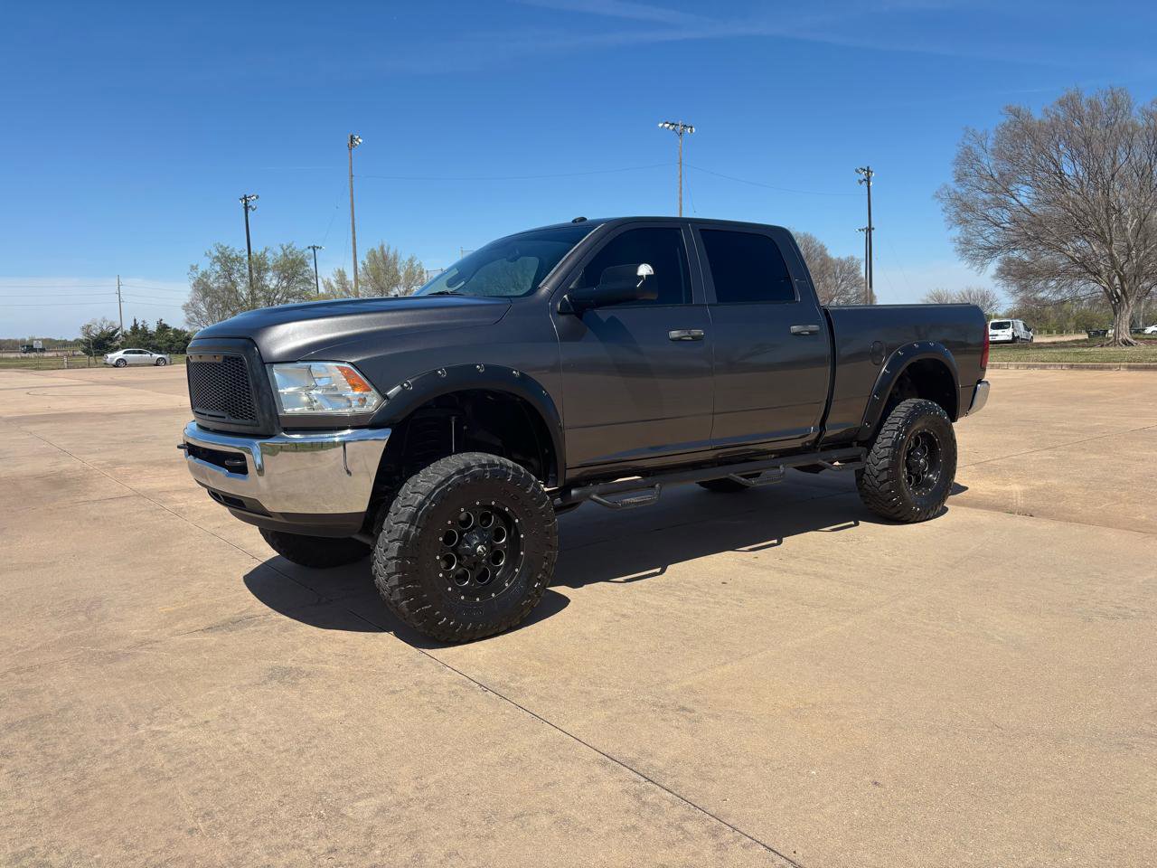 Used 2016 RAM 2500 Tradesman w/ Chrome Appearance Group image 2