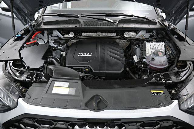 Used 2024 Audi Q5 2.0T Prestige w/ Prestige Package AWD/4WD image 40