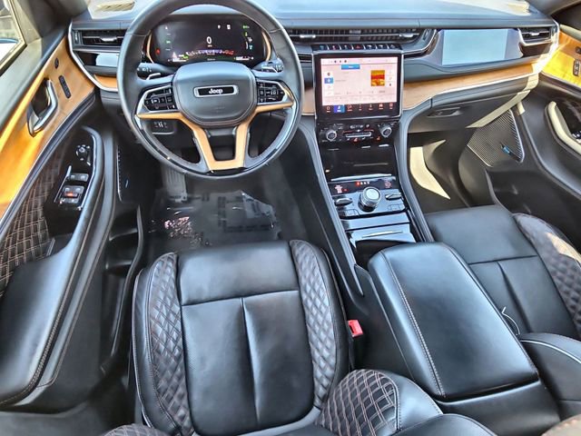 Used 2023 Jeep Grand Cherokee Summit AWD/4WD image 21