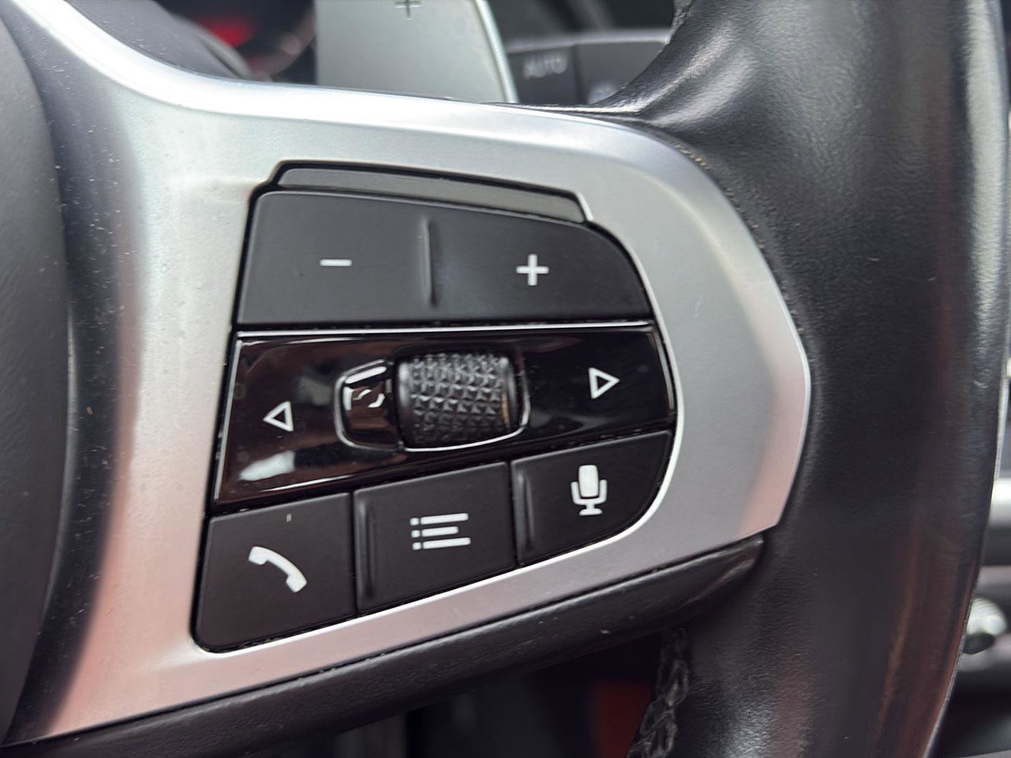 Used 2021 BMW X5 M50i w/ Executive Package image 28