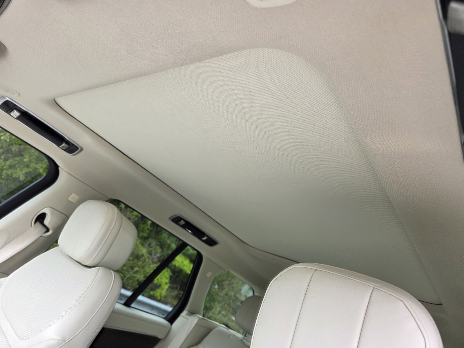 Certified 2023 Land Rover Range Rover SE image 13