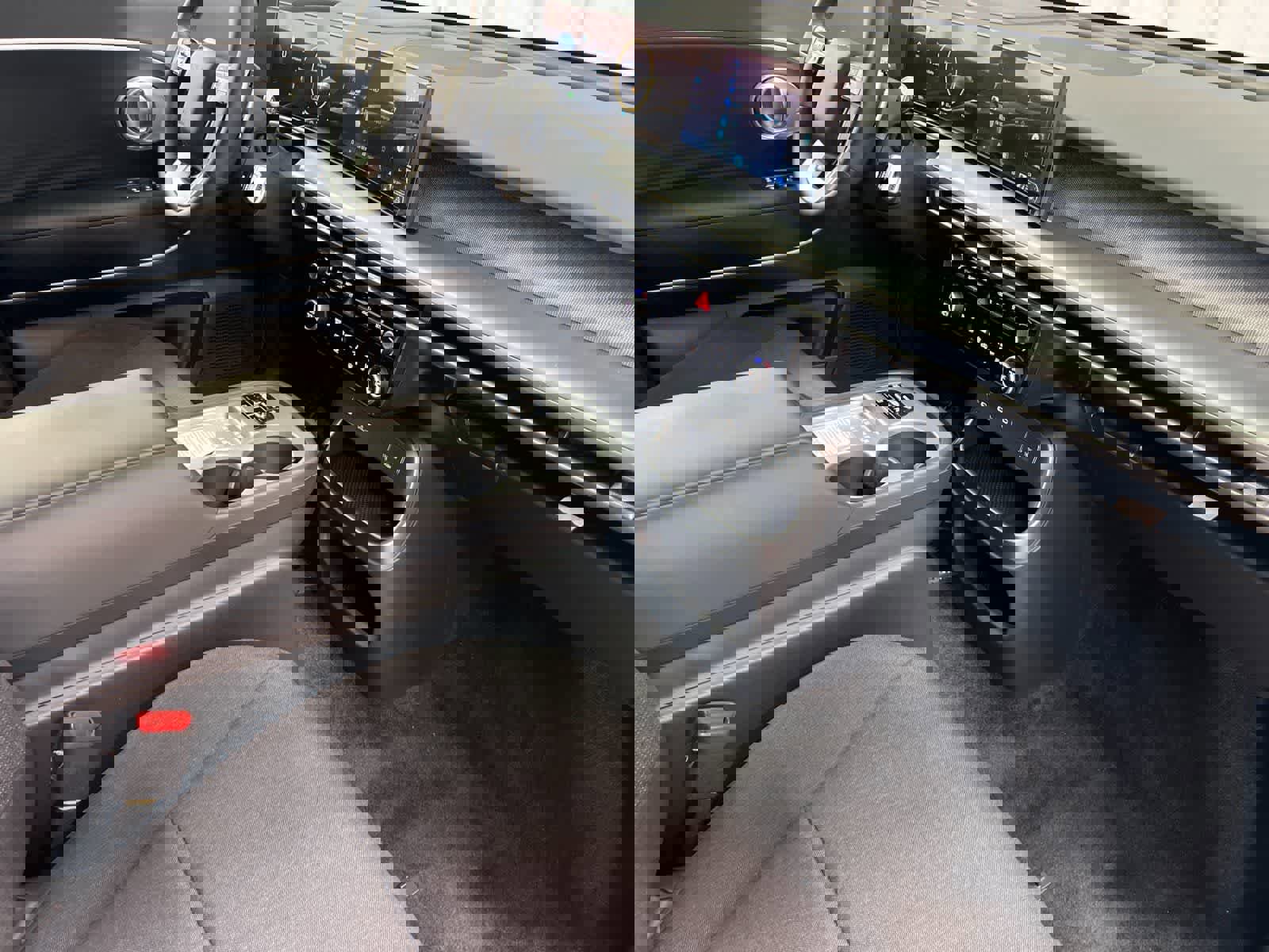 New 2026 Hyundai Ioniq 9 SE w/ Tow & Go Package image 17