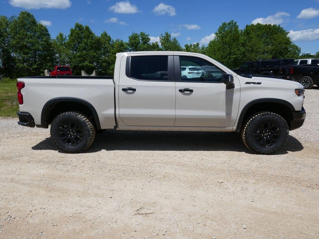 New 2026 Chevrolet Silverado 1500 ZR2 w/ Dark Appearance Package AWD/4WD image 3