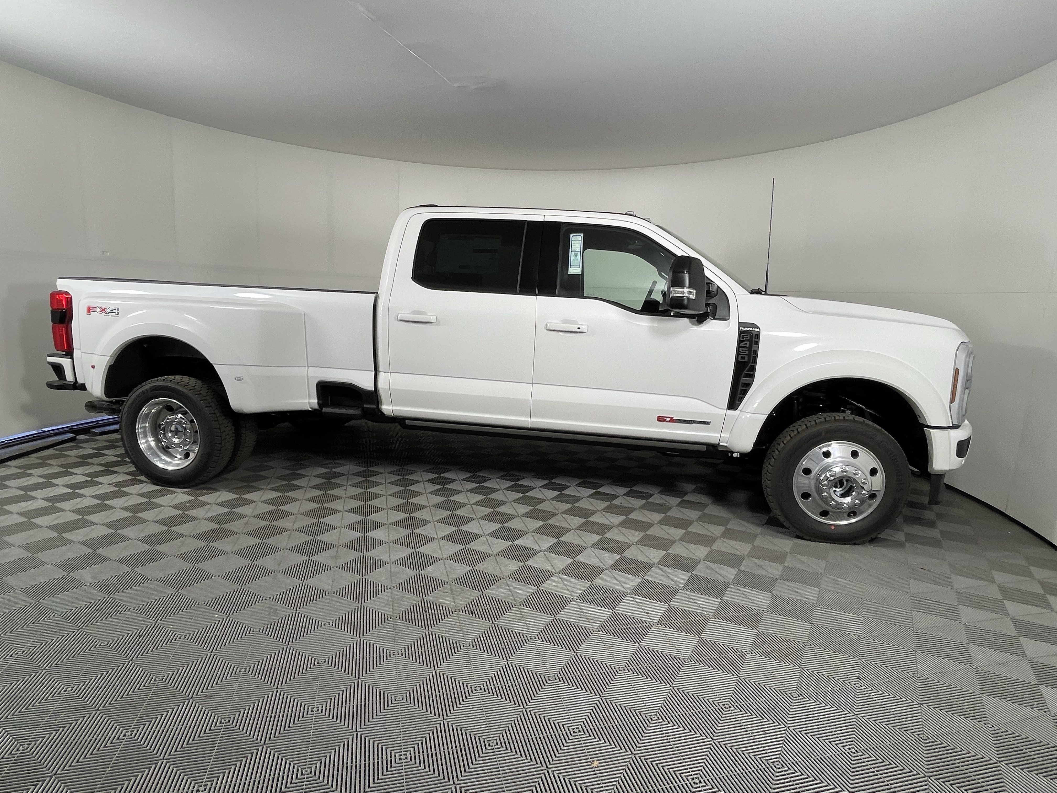 New 2026 Ford F450 Platinum w/ FX4 Off-Road Package AWD/4WD image 5
