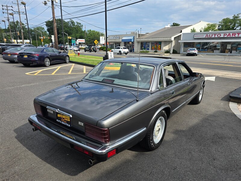 Used 1989 Jaguar XJ6 RWD image 7