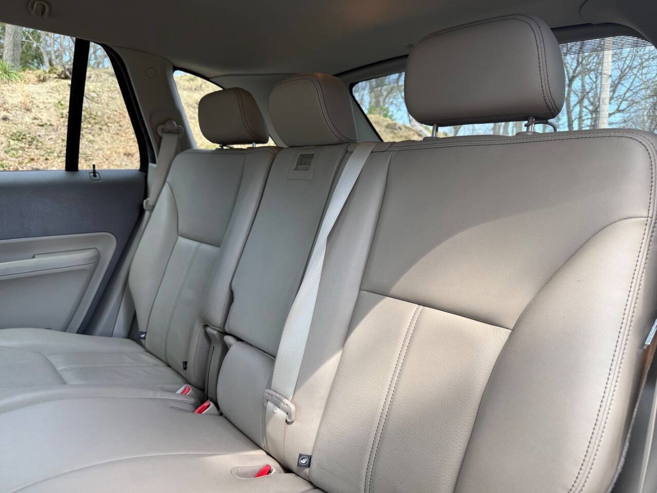 Used 2010 Ford Edge SEL AWD/4WD image 16