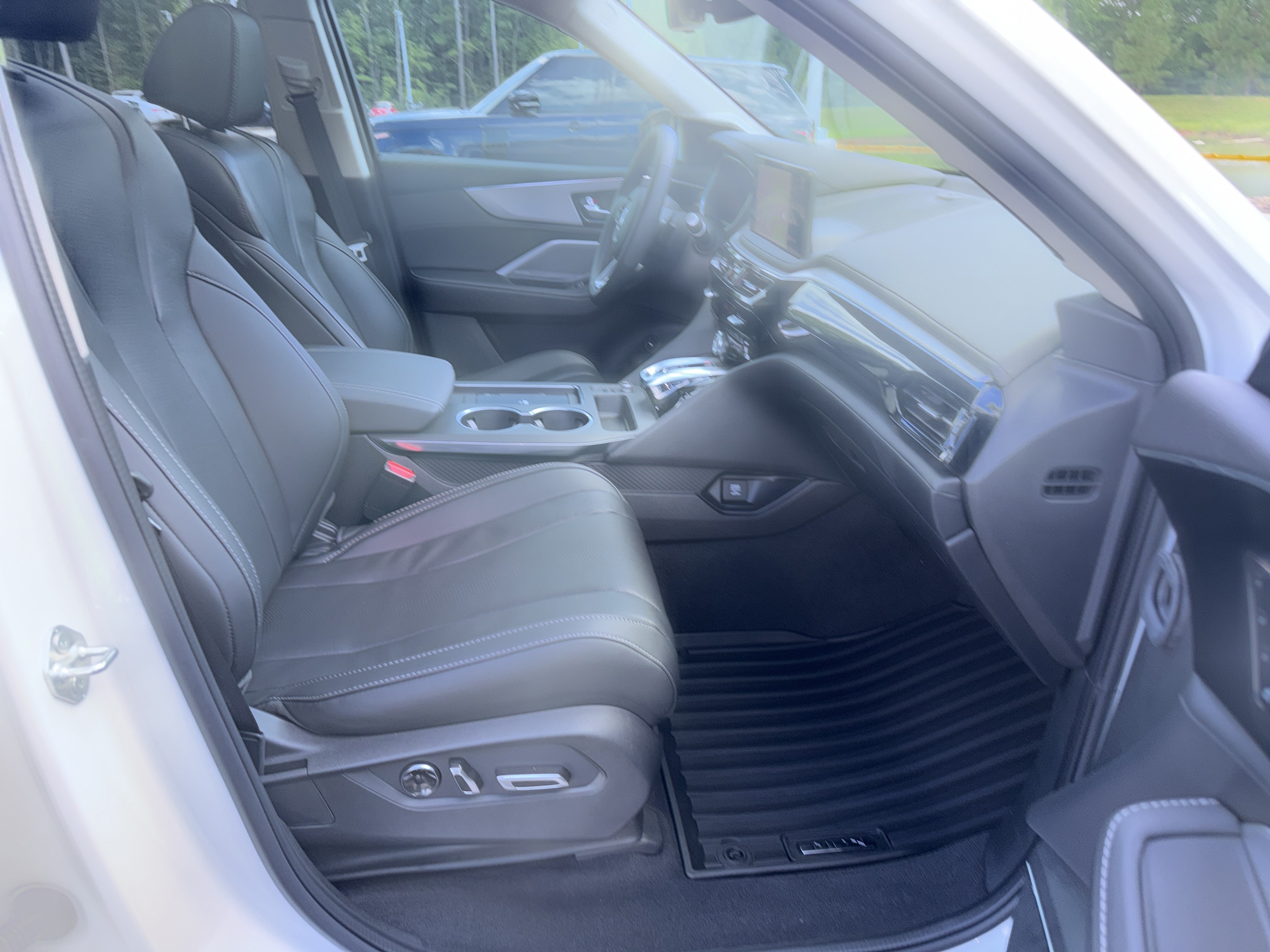 Certified 2026 Acura MDX w/ Technology Package AWD/4WD image 34