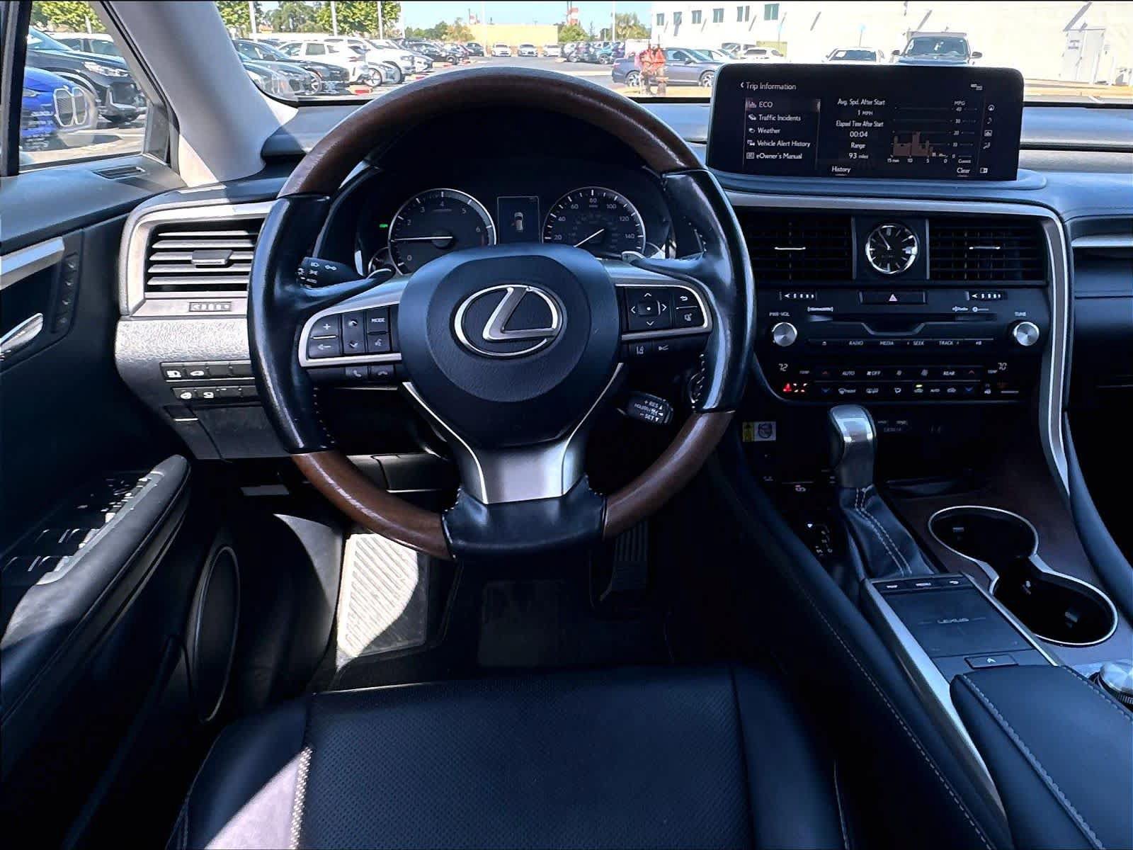 Used 2021 Lexus RX 350L Premium w/ Premium Package AWD/4WD image 11