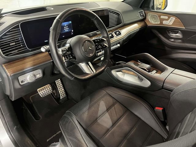 Used 2025 Mercedes-Benz GLS 450 4MATIC image 16
