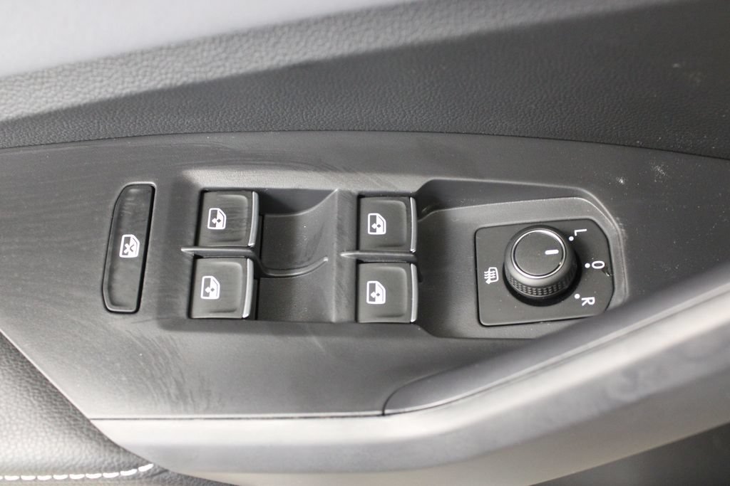 New 2026 Volkswagen Jetta SE FWD image 17