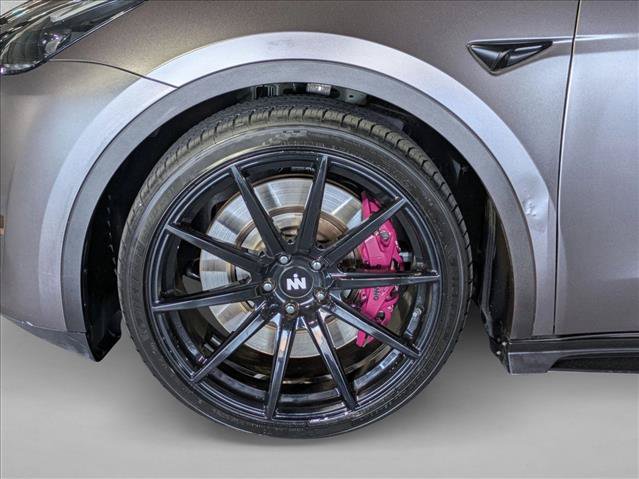Used 2023 Tesla Model Y Performance AWD/4WD image 23