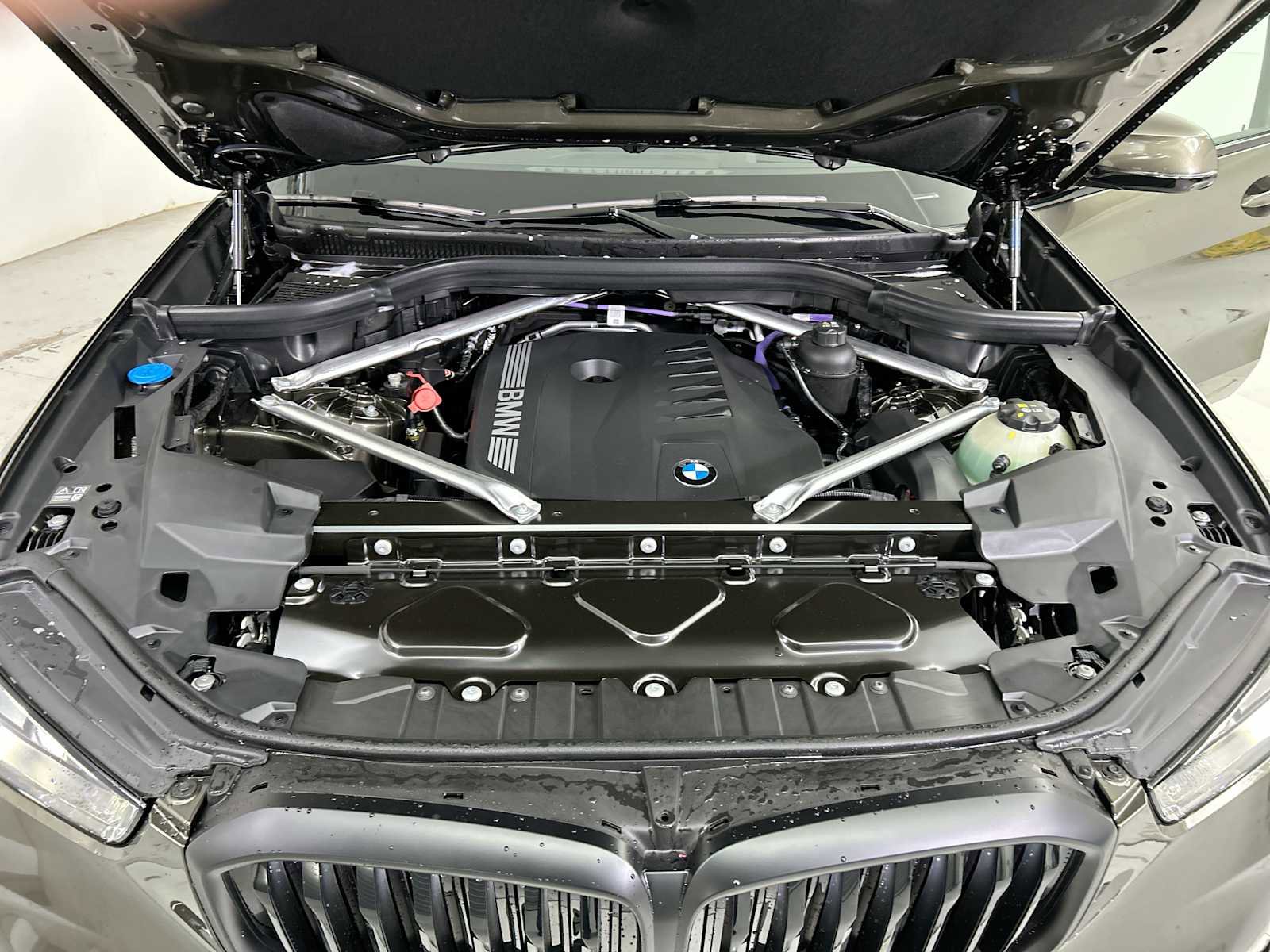 New 2026 BMW X5 xDrive40i w/ M Sport Package image 18