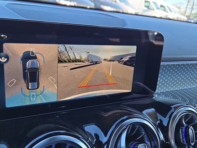 New 2026 Mercedes-Benz GLB 250 4MATIC image 12