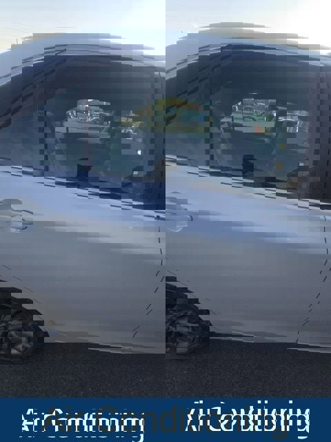 Used 2016 Toyota Camry SE image 5