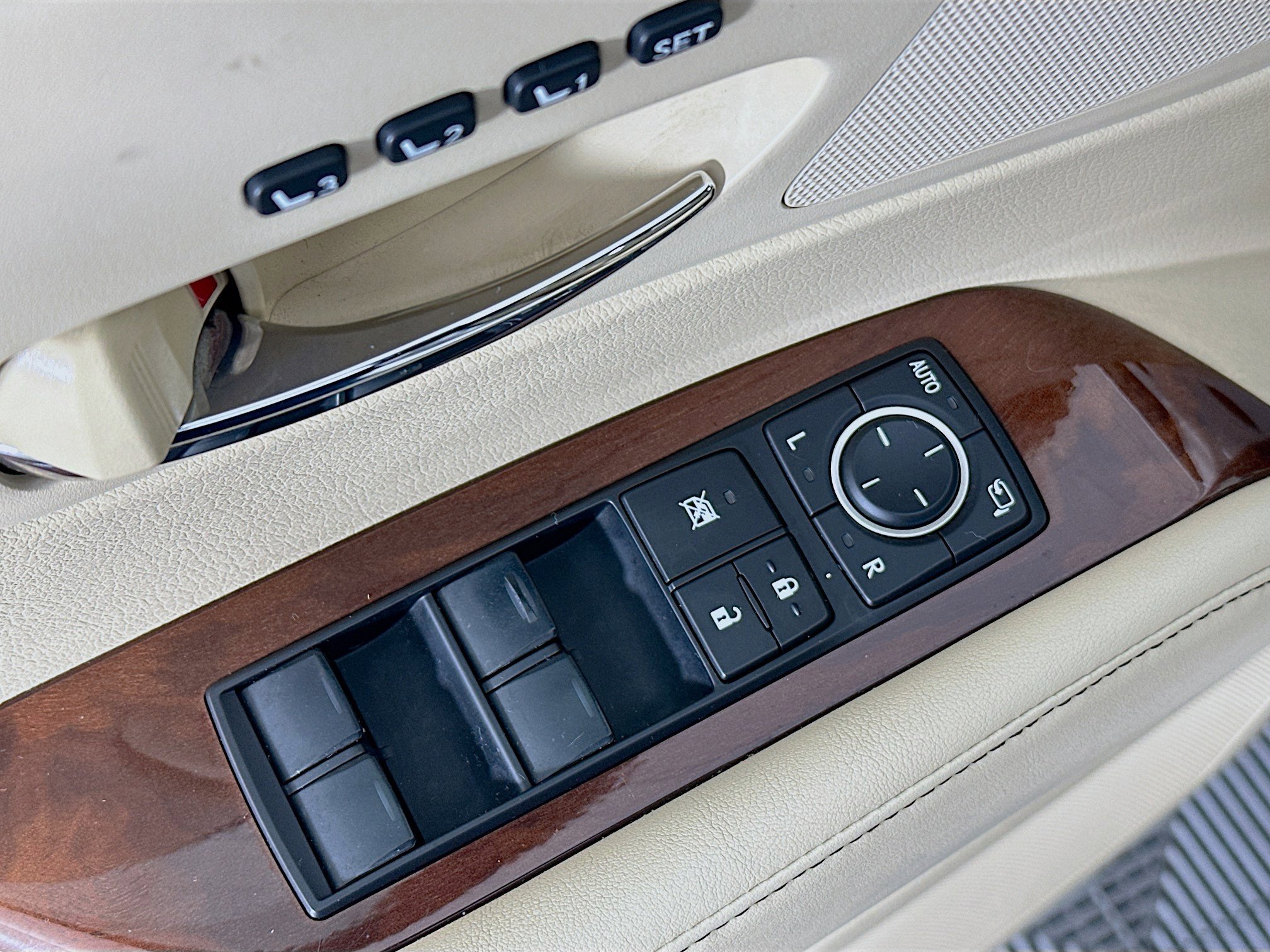 Used 2013 Lexus RX 350 AWD w/ Navigation Pkg image 15