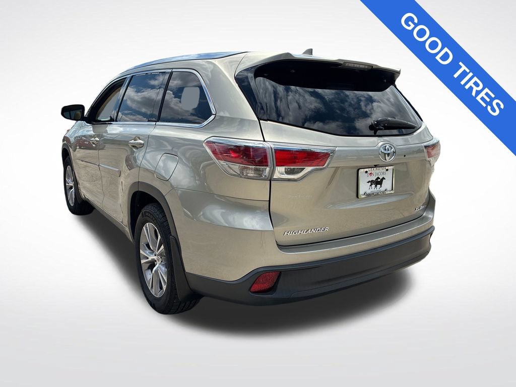 Used 2015 Toyota Highlander XLE AWD/4WD image 5