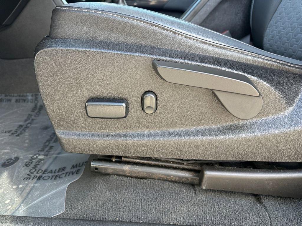 Used 2022 Chevrolet Colorado Z71 image 16