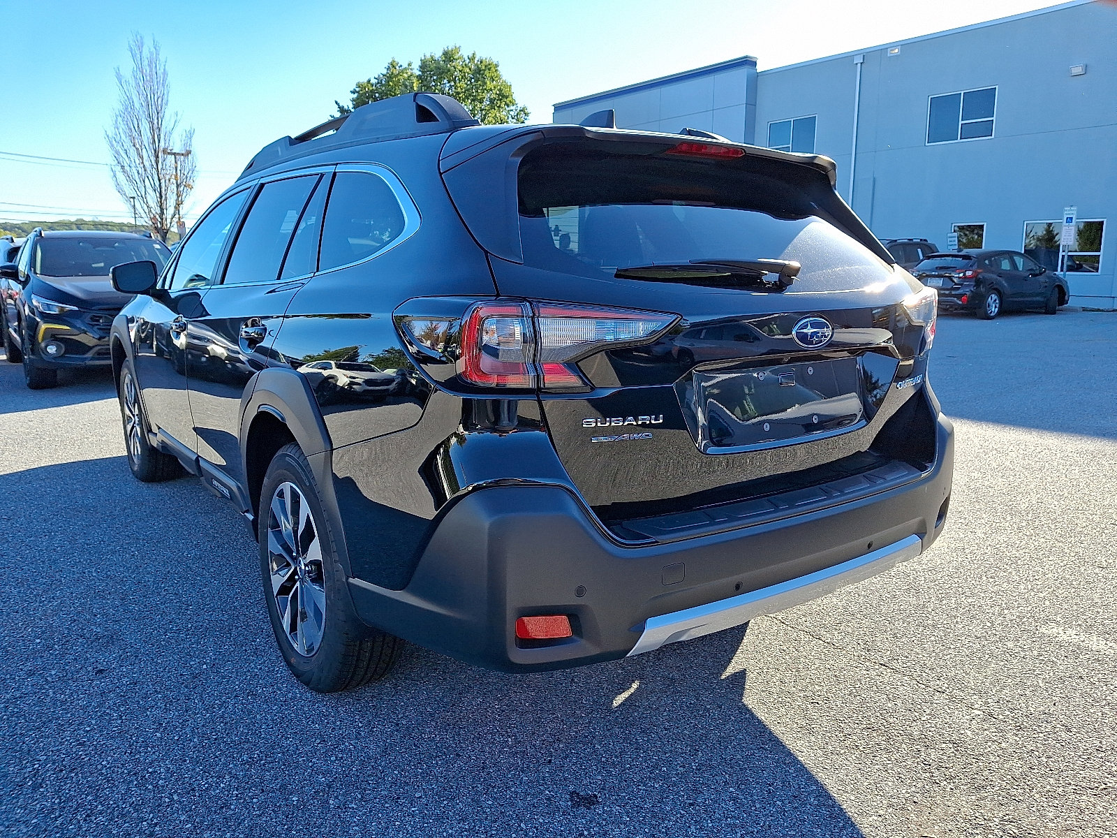 New 2025 Subaru Outback Limited image 3