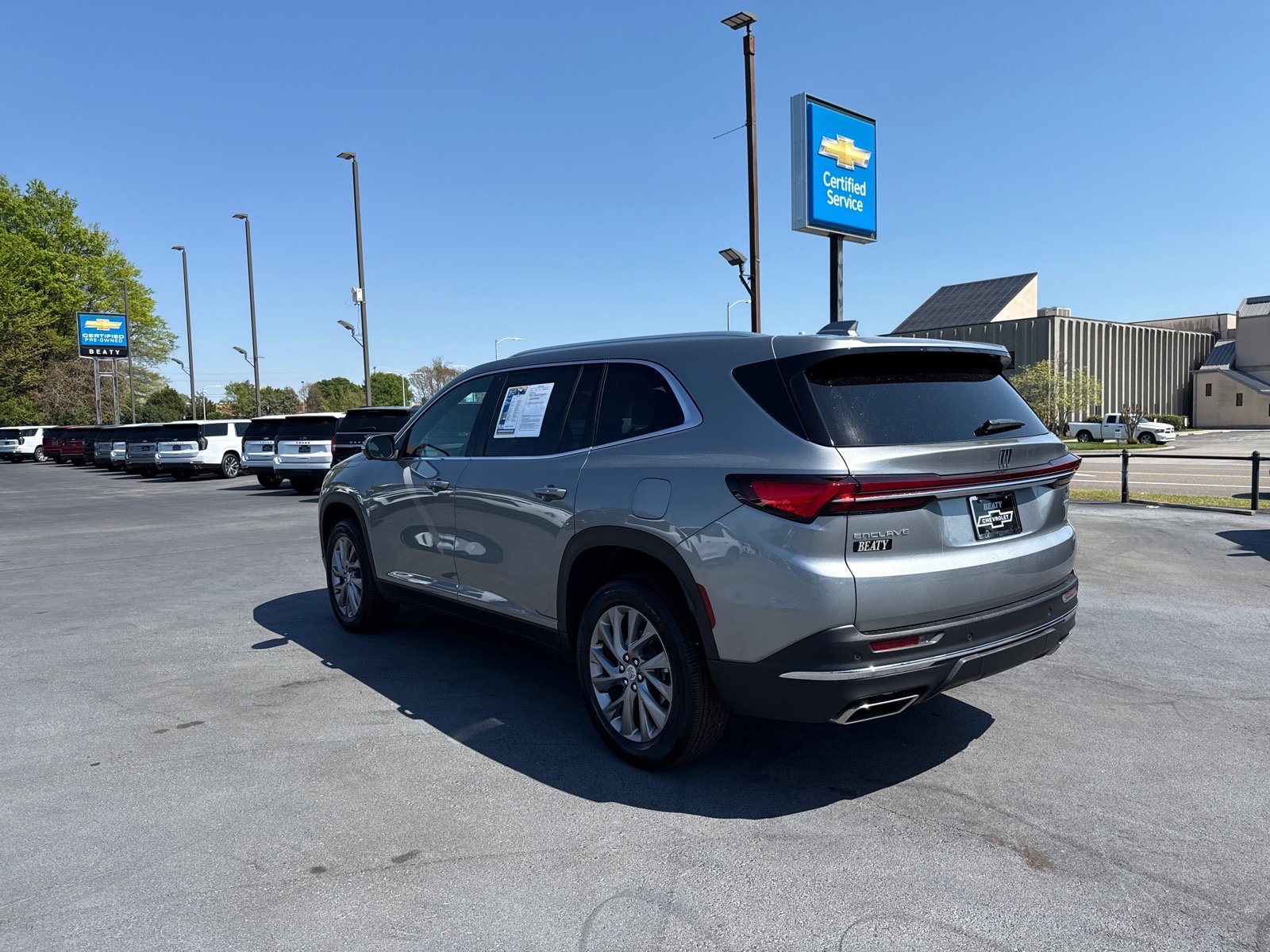 Used 2025 Buick Enclave Preferred image 5