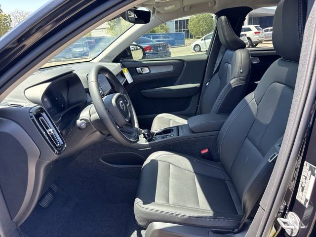 New 2025 Volvo XC40 B5 Core w/ Protection Package Premier image 11