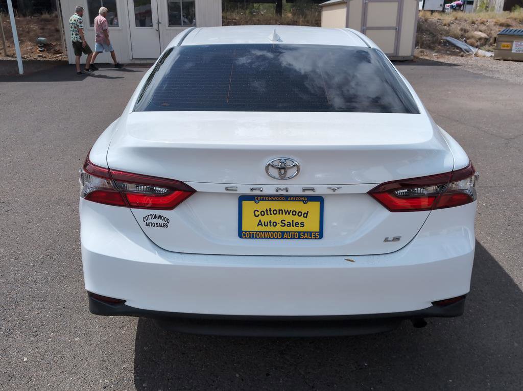 Used 2022 Toyota Camry LE image 6