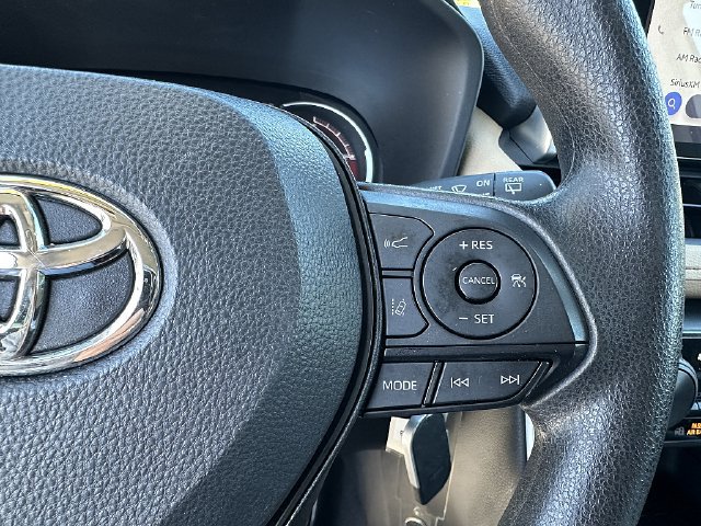 Used 2023 Toyota RAV4 LE FWD image 26