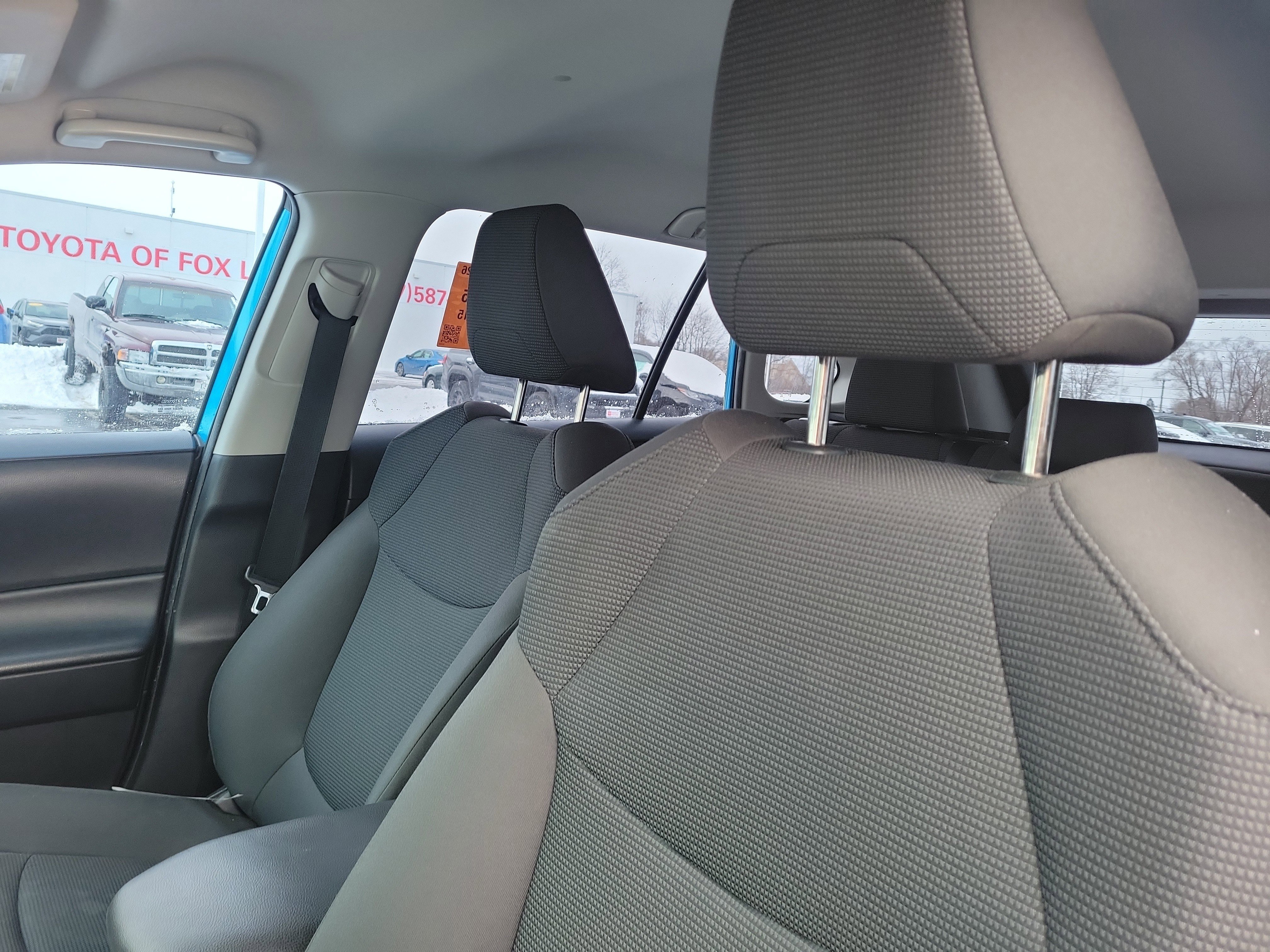 Used 2020 Toyota RAV4 LE image 17