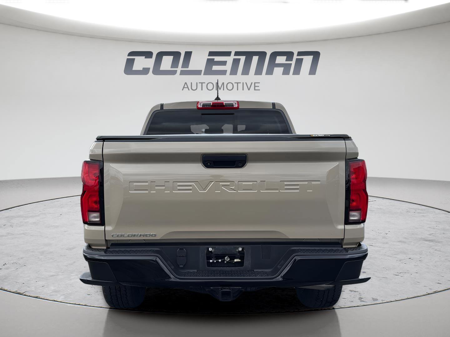 Used 2023 Chevrolet Colorado Z71 w/ Z71 Convenience Package 2 image 4