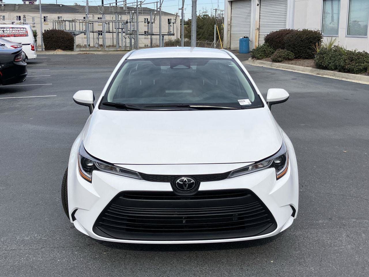 Used 2024 Toyota Corolla LE w/ LE Convenience Package image 8