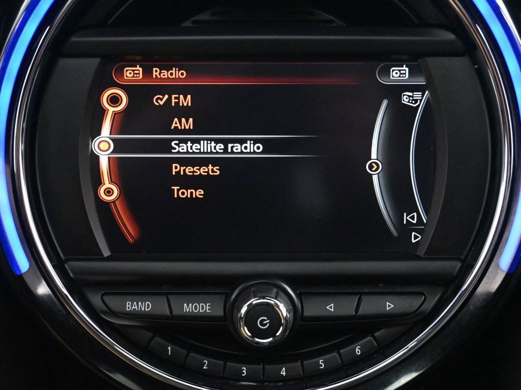 Used 2018 MINI Cooper S image 24