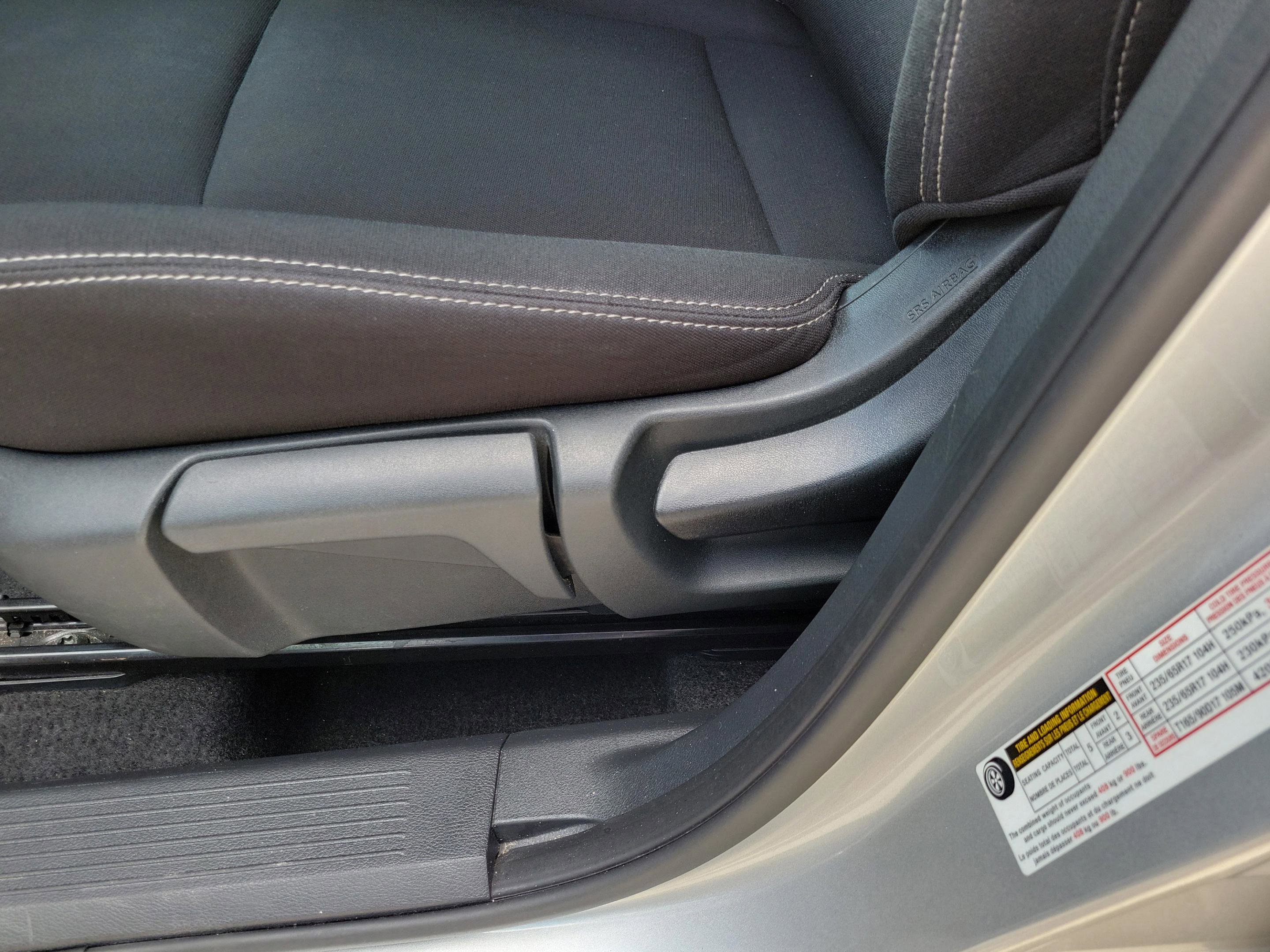 Used 2024 Nissan Rogue S AWD/4WD image 18
