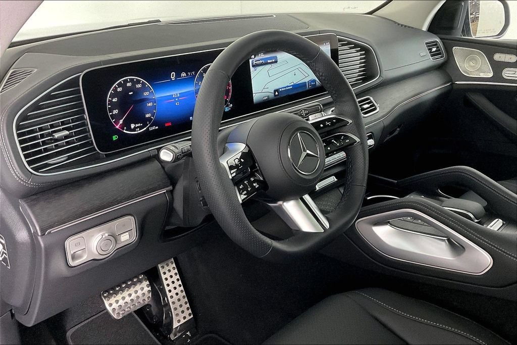 New 2026 Mercedes-Benz GLS 450 4MATIC image 6