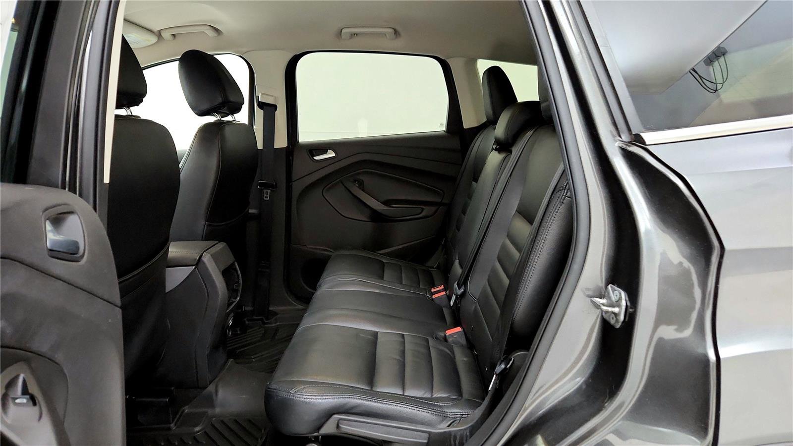 Used 2015 Ford Escape SE image 33