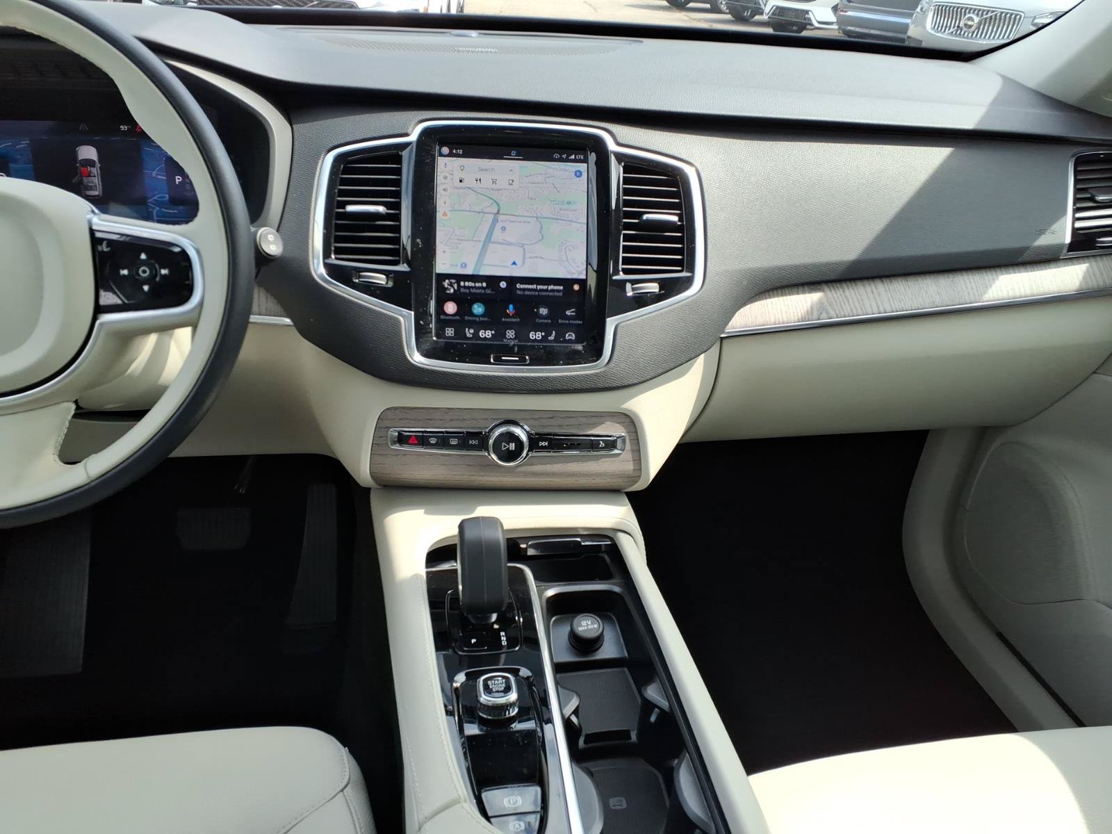 Certified 2024 Volvo XC90 B5 Plus AWD/4WD image 14