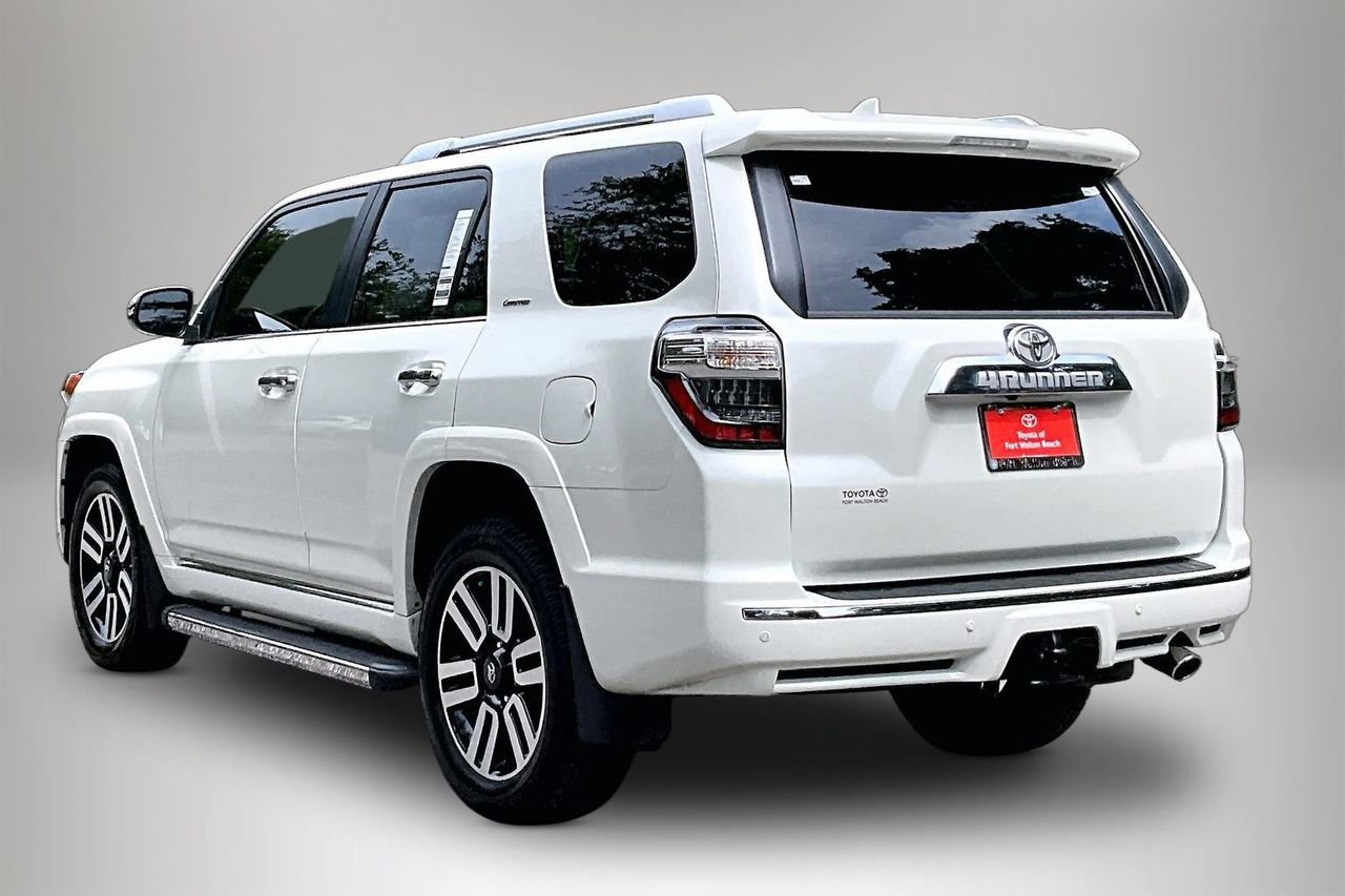 Used 2022 Toyota 4Runner Limited AWD/4WD image 4