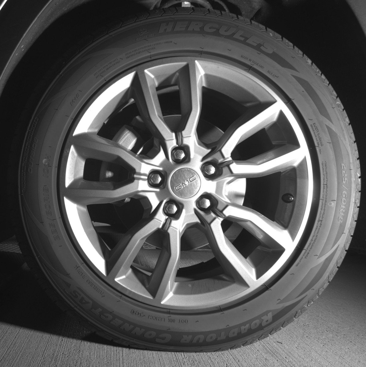 Used 2024 GMC Terrain SLT AWD/4WD image 12