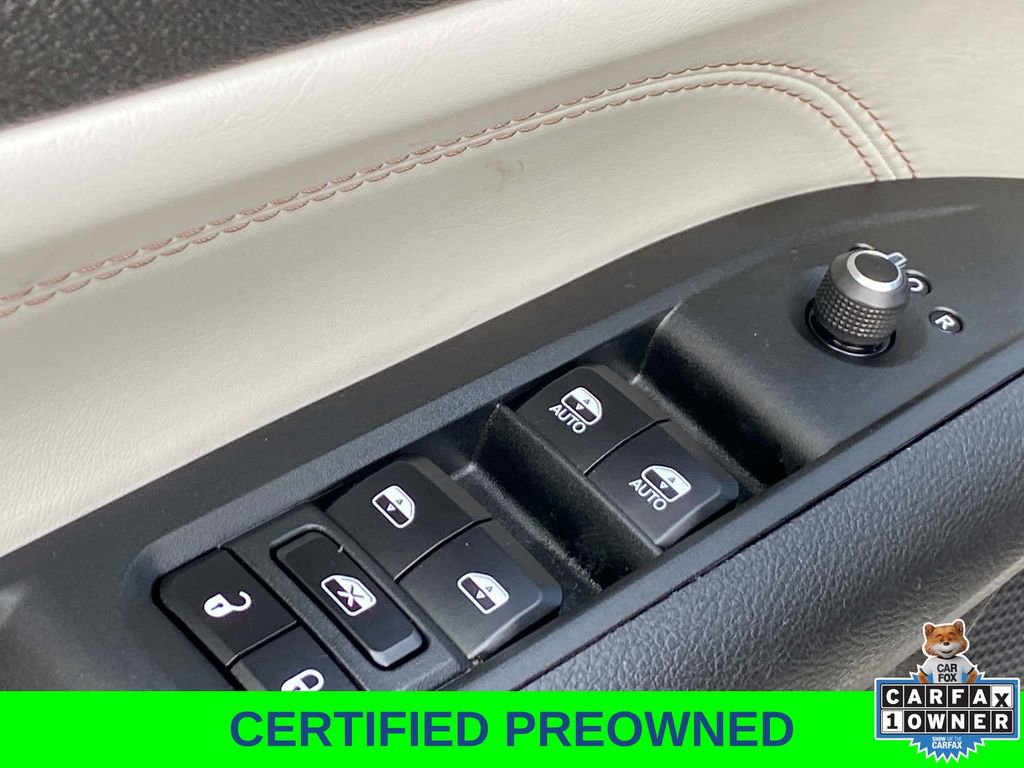 Certified 2025 Jeep Compass Limited image 29