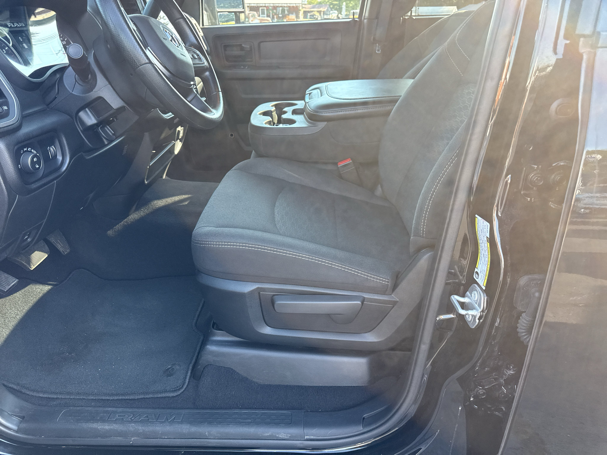 Used 2025 RAM 3500 Tradesman AWD/4WD image 16