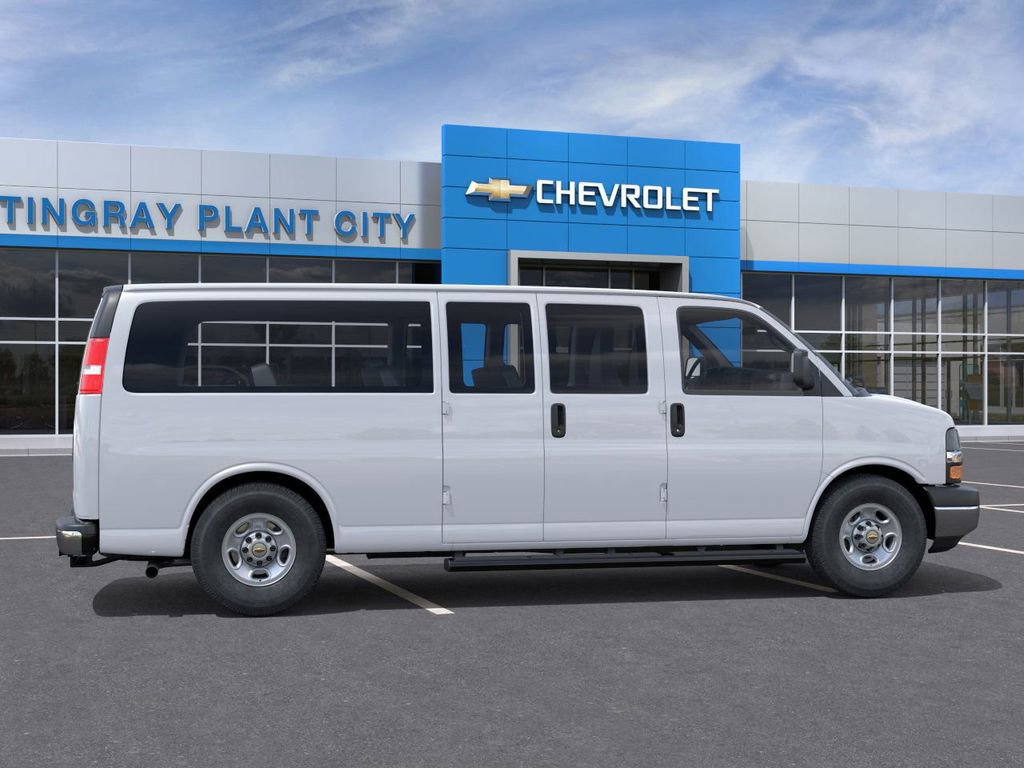 New 2024 Chevrolet Express 3500 LS w/ Chrome Appearance Package image 18