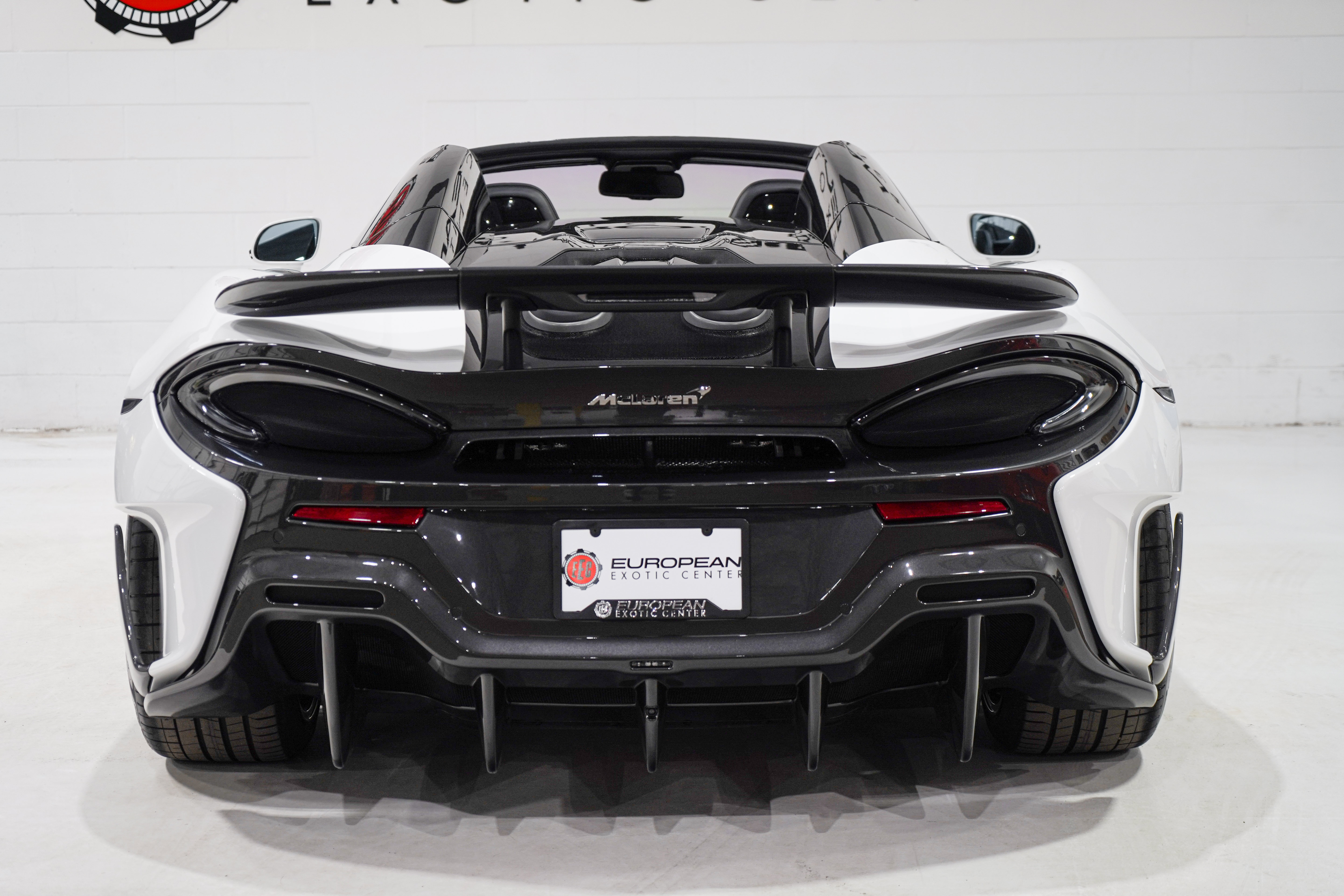 Used 2020 McLaren 600LT Spider RWD image 3